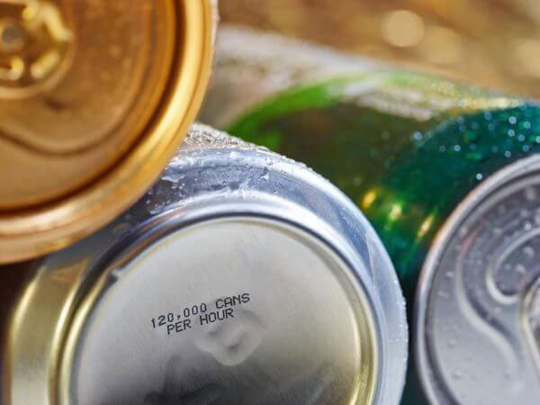 Industrial Inkjet Coder Application of beverage packaging Industrial Inkjet Coder Application of beverage packaging